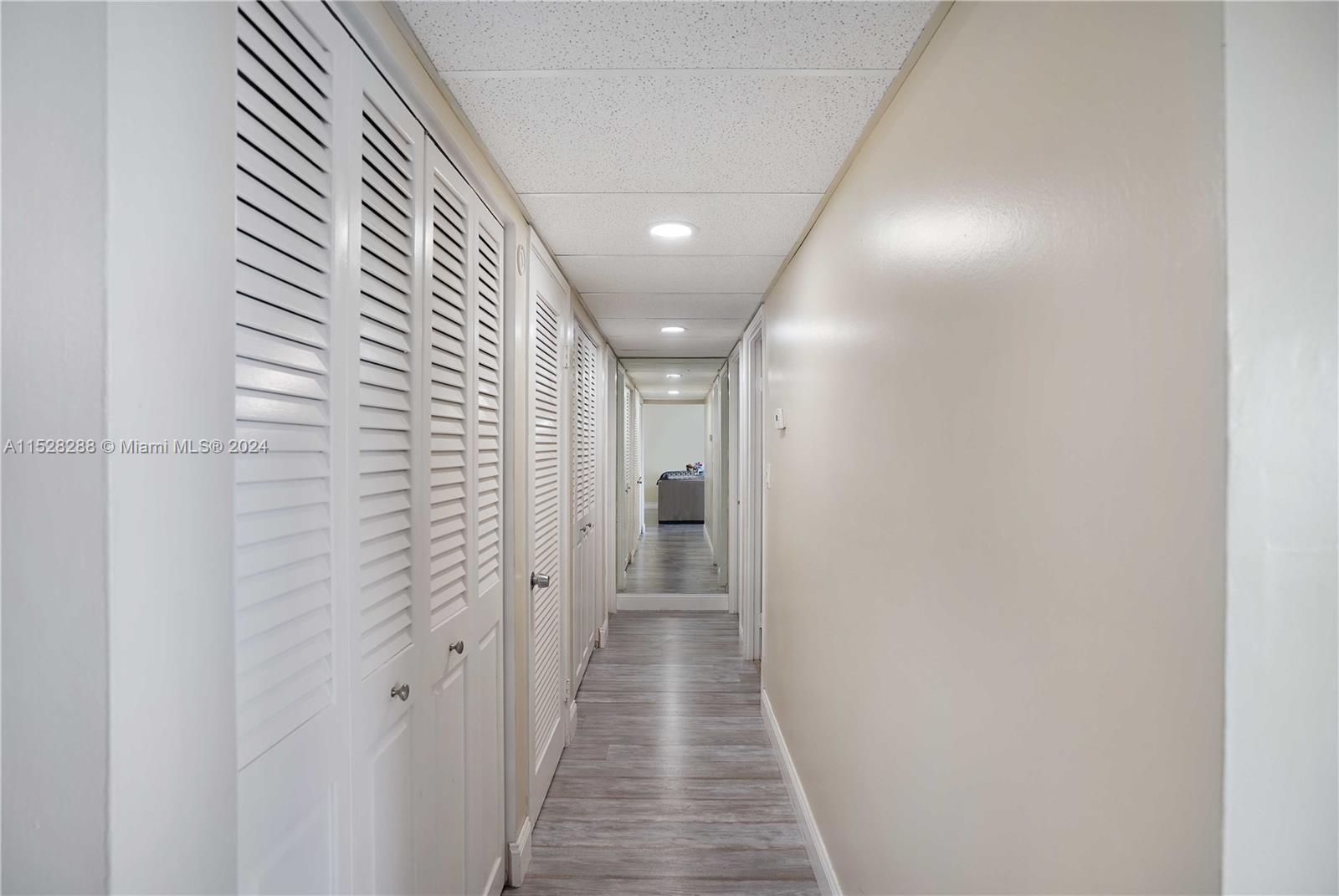 400 Kings Point Dr, Sunny Isles Beach, FL, 33160 United States, 2 Bedrooms Bedrooms, ,2 BathroomsBathrooms,Residential,For Sale,Kings Point Dr,A11528288