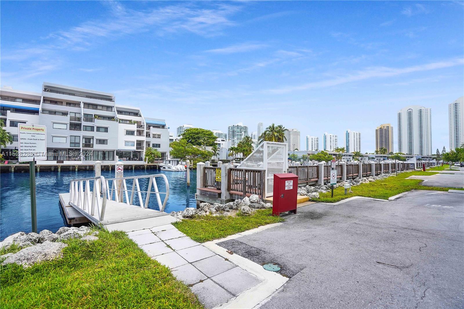 400 Kings Point Dr, Sunny Isles Beach, FL, 33160 United States, 2 Bedrooms Bedrooms, ,2 BathroomsBathrooms,Residential,For Sale,Kings Point Dr,A11528288