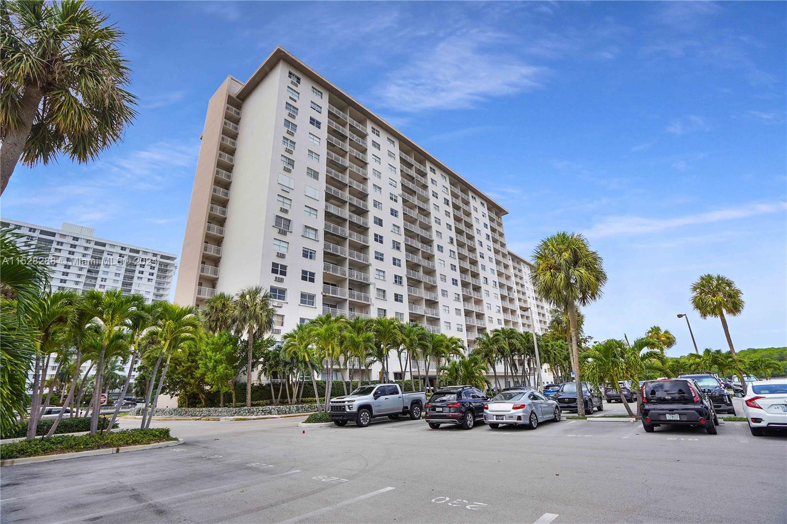 400 Kings Point Dr, Sunny Isles Beach, FL, 33160 United States, 2 Bedrooms Bedrooms, ,2 BathroomsBathrooms,Residential,For Sale,Kings Point Dr,A11528288