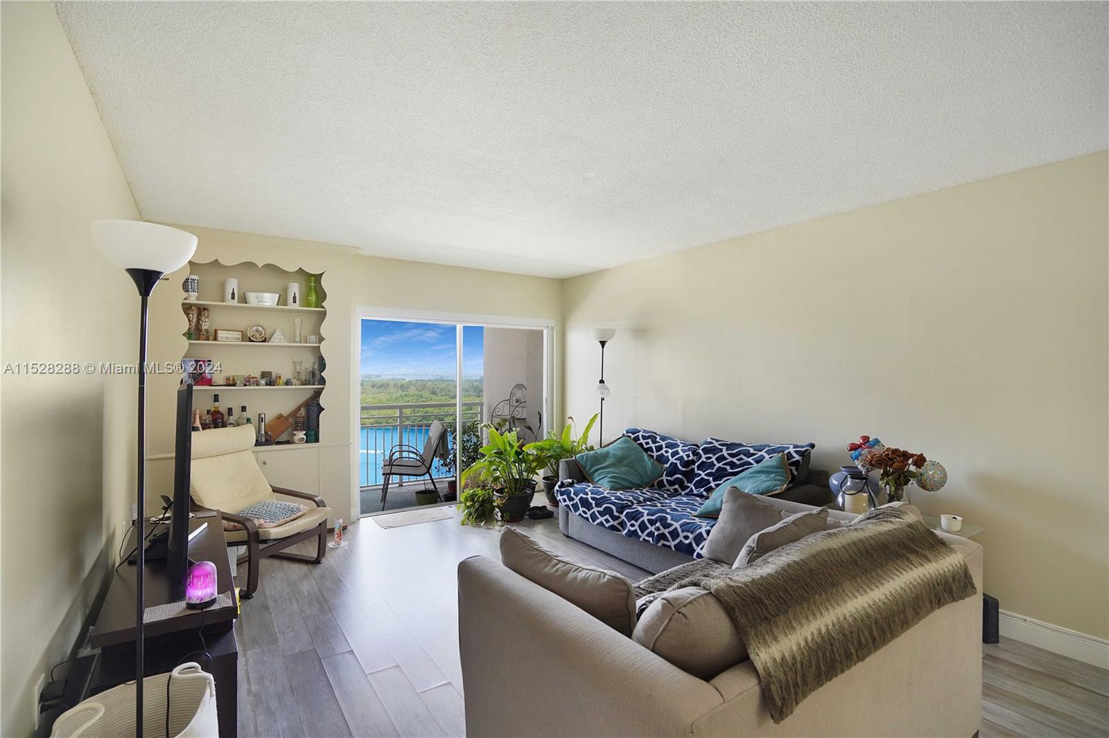 400 Kings Point Dr, Sunny Isles Beach, FL, 33160 United States, 2 Bedrooms Bedrooms, ,2 BathroomsBathrooms,Residential,For Sale,Kings Point Dr,A11528288