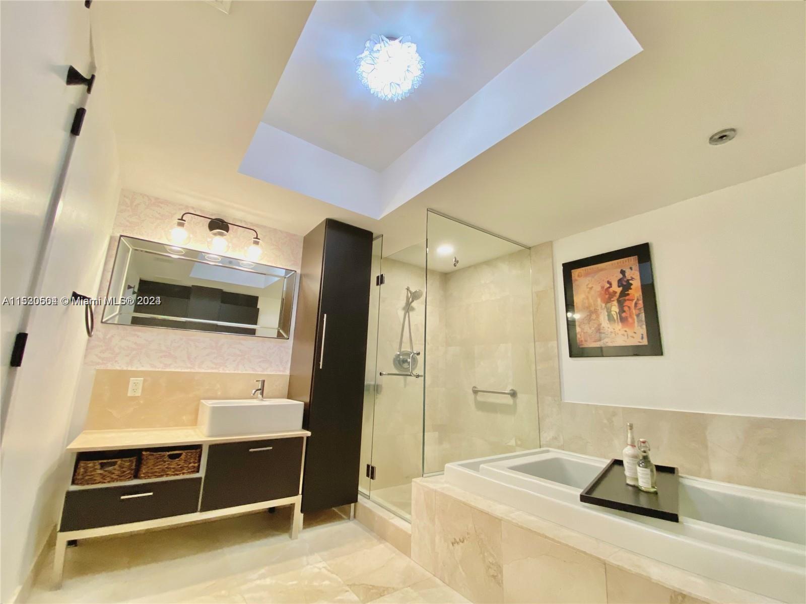 218 SE 14th St 2004, Miami, Florida 33131, 1 Bedroom Bedrooms, ,1 BathroomBathrooms,Residentiallease,For Rent,218 SE 14th St 2004,A11530504