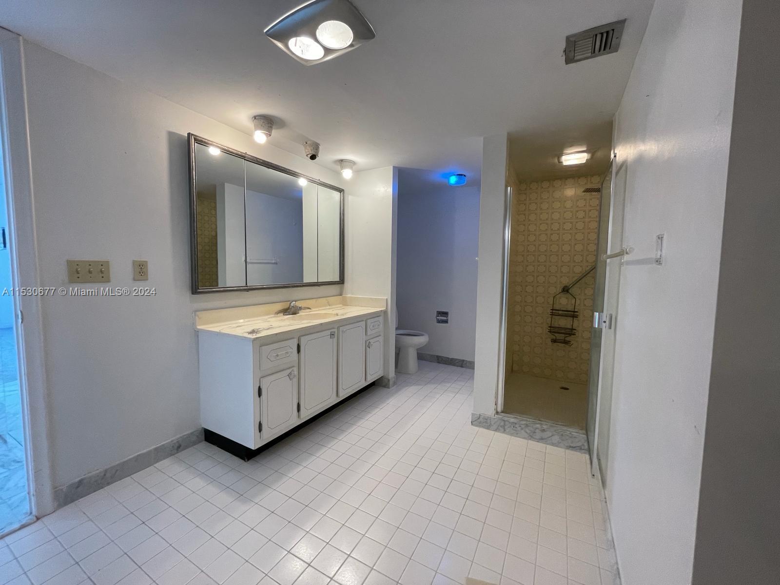 1865 S Ocean Dr 16L, Hallandale Beach, Florida 33009, 1 Bedroom Bedrooms, ,2 BathroomsBathrooms,Residential,For Sale,1865 S Ocean Dr 16L,A11530677