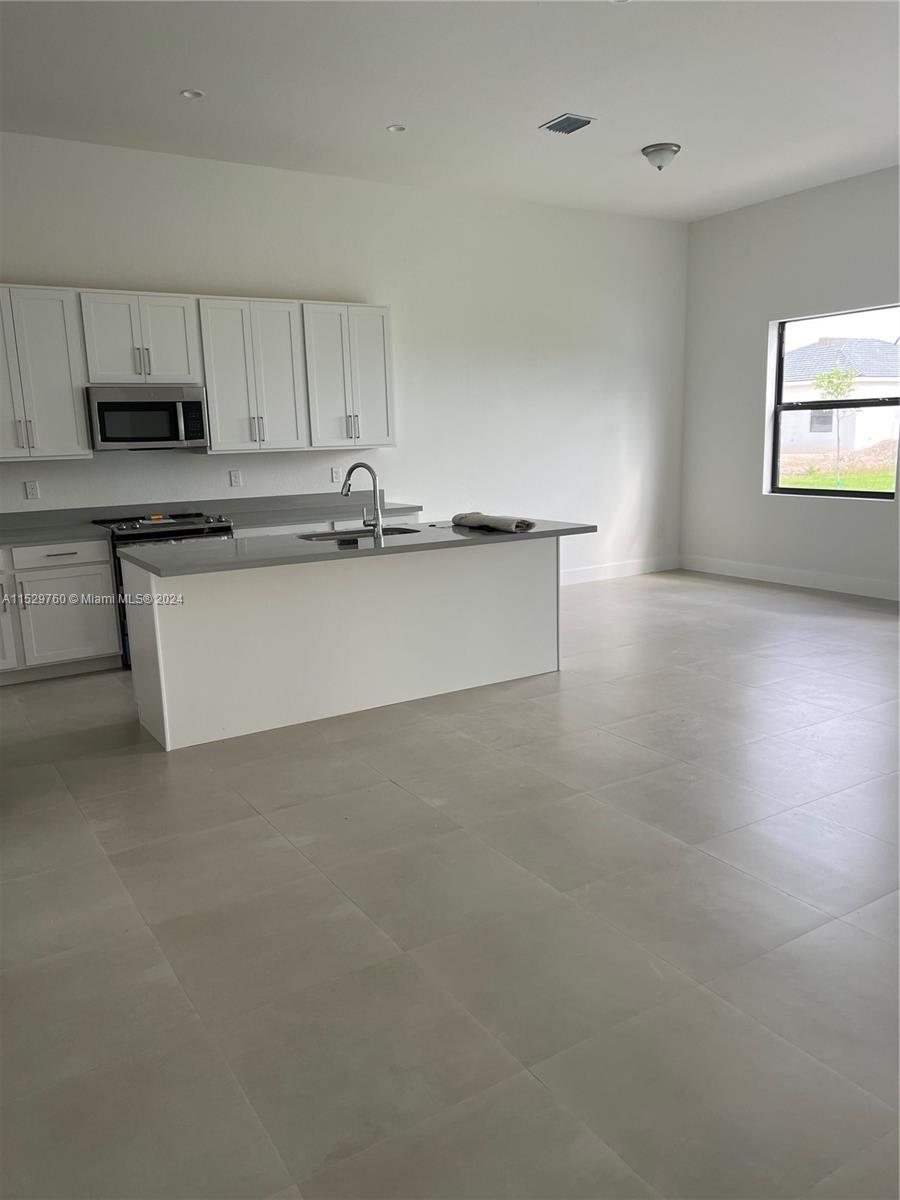 32244 SW 195th Ave, Homestead, Florida 33030, 4 Bedrooms Bedrooms, ,3 BathroomsBathrooms,Residential,For Sale,32244 SW 195th Ave,A11529760