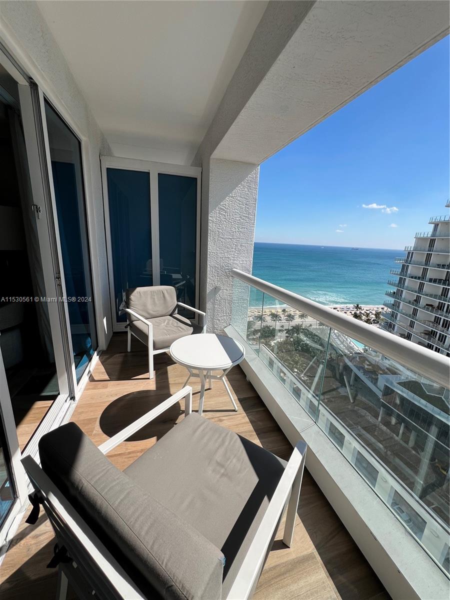 551 N Fort Lauderdale Beach Blvd H1507, Fort Lauderdale, FL 33304, 1 Bedroom Bedrooms, ,1 BathroomBathrooms,Residential,For Sale,Fort Lauderdale Beach Blvd,A11530561