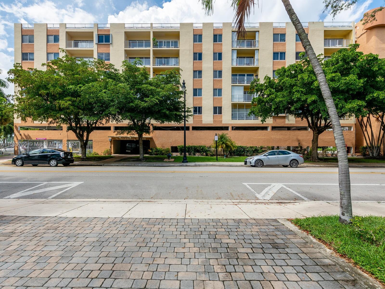 200 178th Dr, Sunny Isles Beach, FL, 33160 United States, 1 Bedroom Bedrooms, ,1 BathroomBathrooms,Residential,For Sale,178th Dr,A11530709