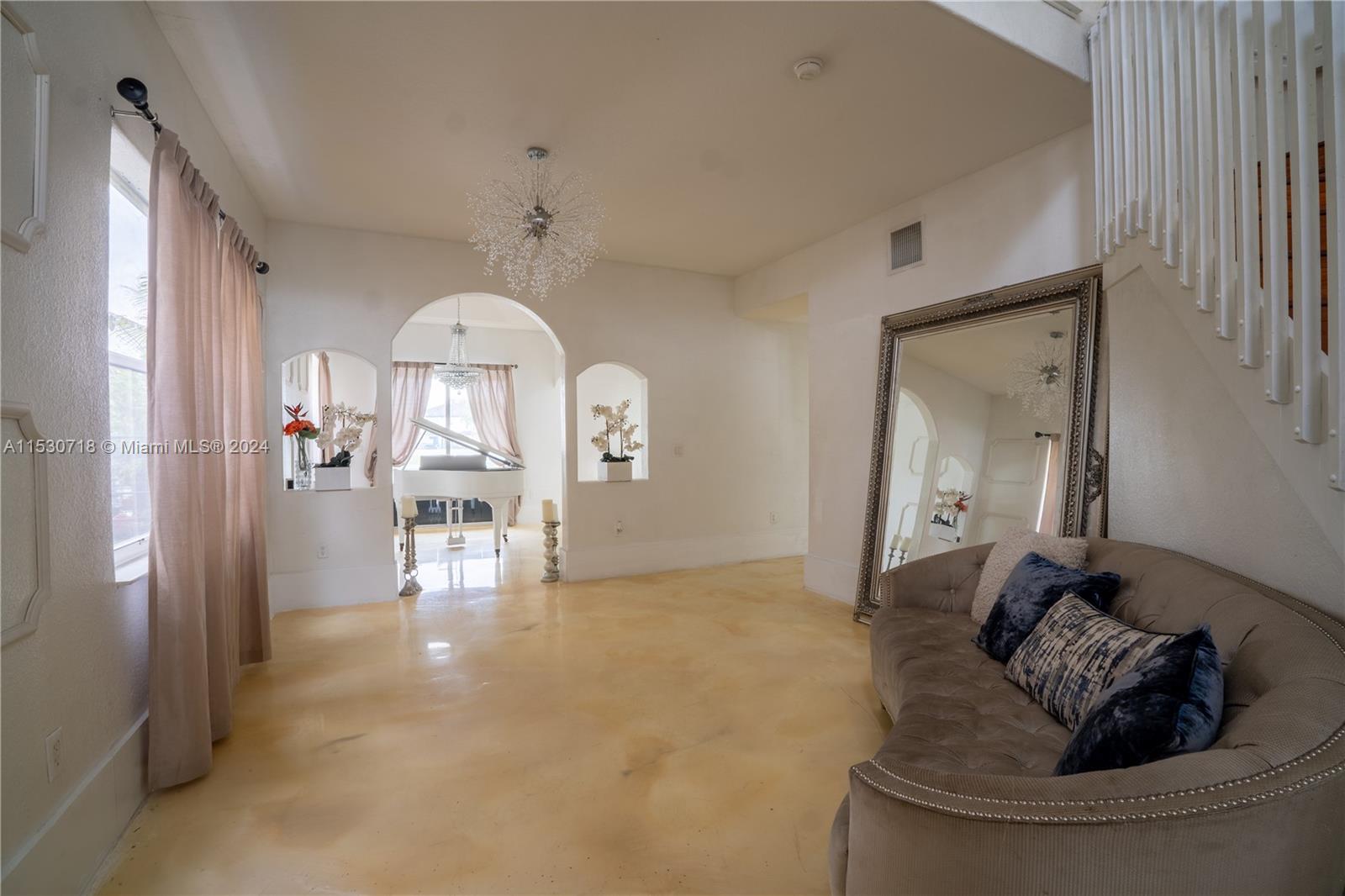Miramar, Florida 33027, 5 Bedrooms Bedrooms, ,3 BathroomsBathrooms,Residential,For Sale,A11530718
