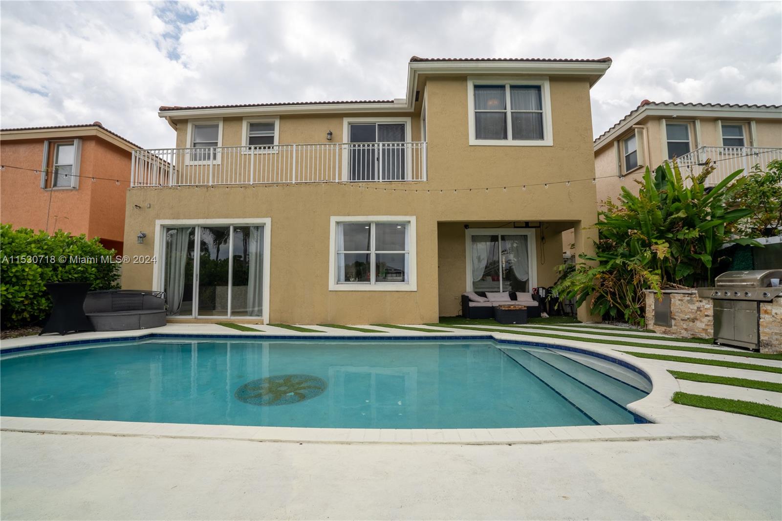 Miramar, Florida 33027, 5 Bedrooms Bedrooms, ,3 BathroomsBathrooms,Residential,For Sale,A11530718