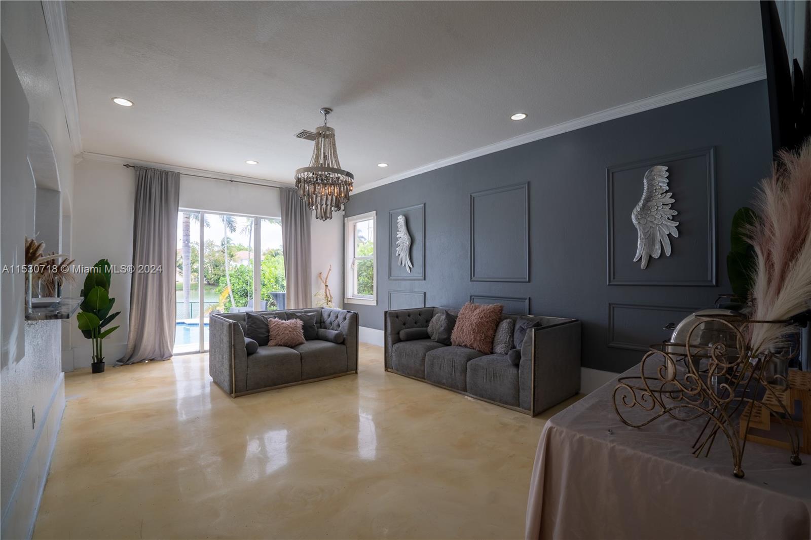 Miramar, Florida 33027, 5 Bedrooms Bedrooms, ,3 BathroomsBathrooms,Residential,For Sale,A11530718