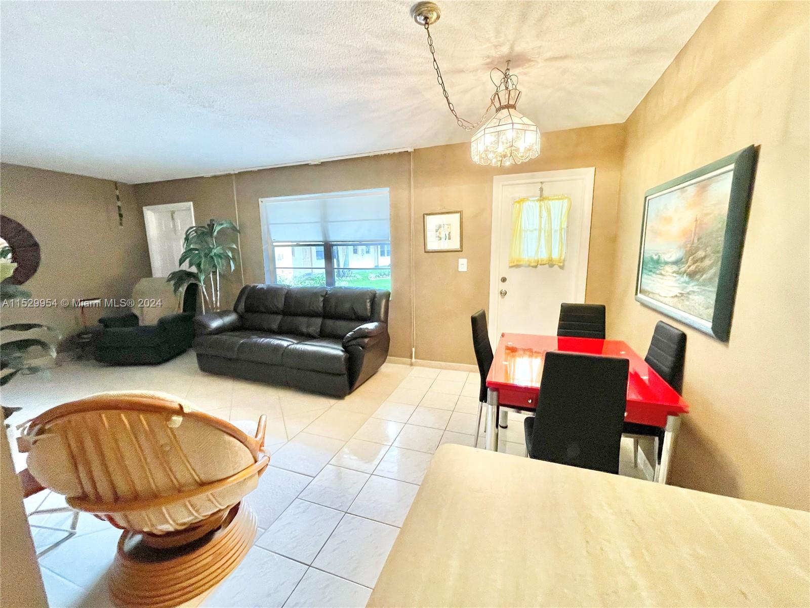2145 Pierce St 120, Hollywood, Florida 33020, 2 Bedrooms Bedrooms, ,1 BathroomBathrooms,Residential,For Sale,2145 Pierce St 120,A11529954