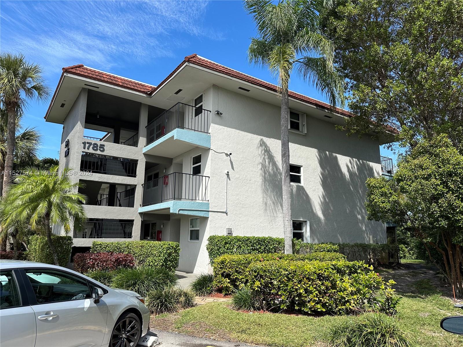 1785 N Andrews Sq #308E For Sale A11527574, FL