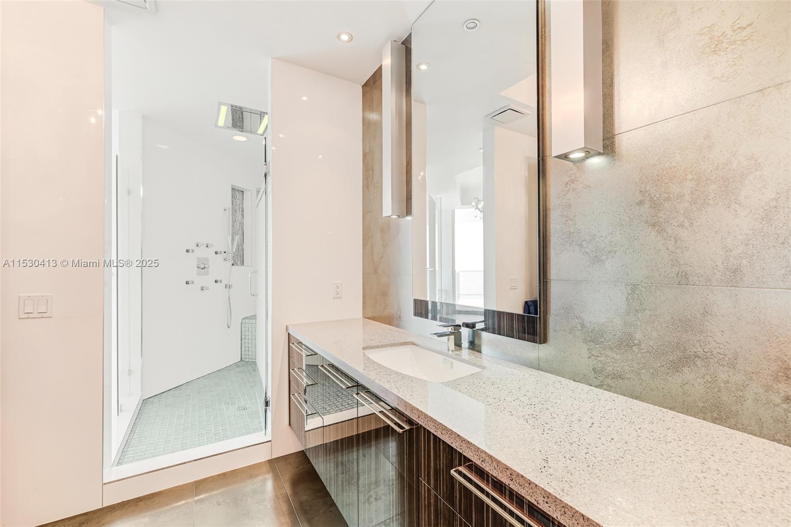 2711 S Ocean Dr 3705, Hollywood, Florida 33019, 5 Bedrooms Bedrooms, ,5 BathroomsBathrooms,Residential,For Sale,2711 S Ocean Dr 3705,A11530413