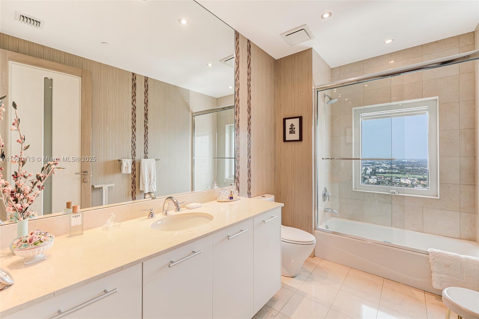 2711 Ocean Dr, Hollywood, FL, 33019 United States, 5 Bedrooms Bedrooms, ,5 BathroomsBathrooms,Residential,For Sale,Ocean Dr,A11530413