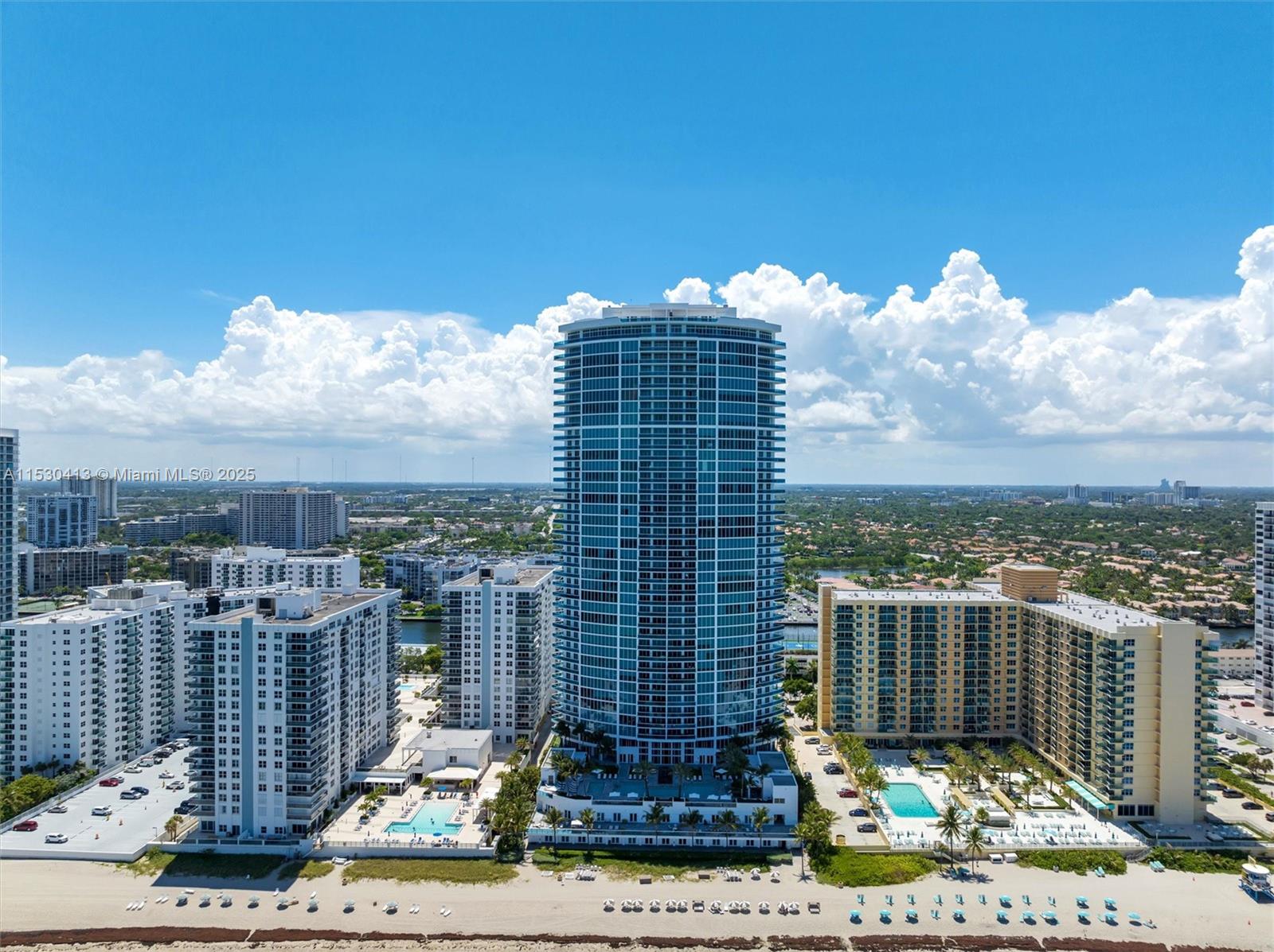 2711 Ocean Dr, Hollywood, FL, 33019 United States, 5 Bedrooms Bedrooms, ,5 BathroomsBathrooms,Residential,For Sale,Ocean Dr,A11530413