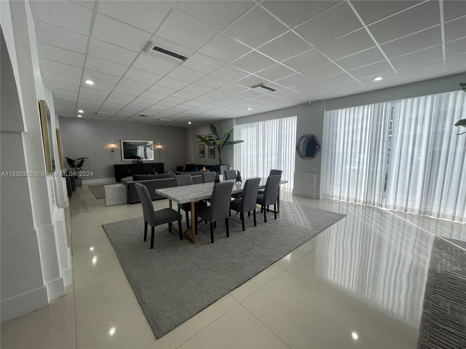 3140 S Ocean Dr 908, Hallandale Beach, Florida 33009, 1 Bedroom Bedrooms, ,1 BathroomBathrooms,Residential,For Sale,3140 S Ocean Dr 908,A11530362