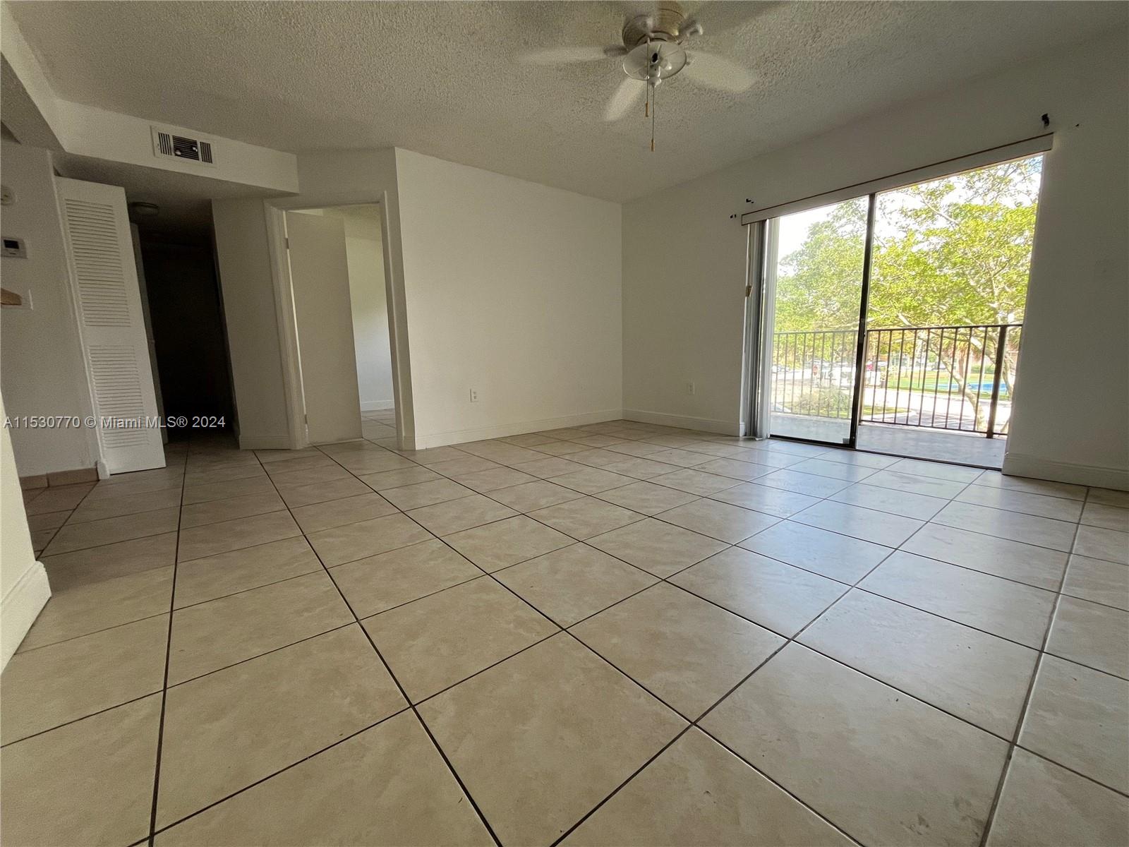 200 Palm Cir W, Pembroke Pines, FL, 33025 United States, 2 Bedrooms Bedrooms, ,1 BathroomBathrooms,Residential,For Sale,Palm Cir W,A11530770