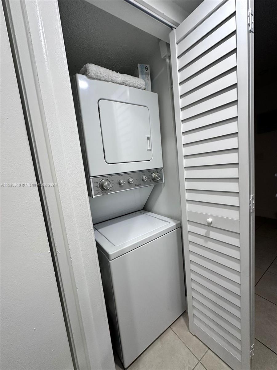 15500 SW 80th St A-204, Miami, Florida 33193, 1 Bedroom Bedrooms, ,1 BathroomBathrooms,Residentiallease,For Rent,15500 SW 80th St A-204,A11530610