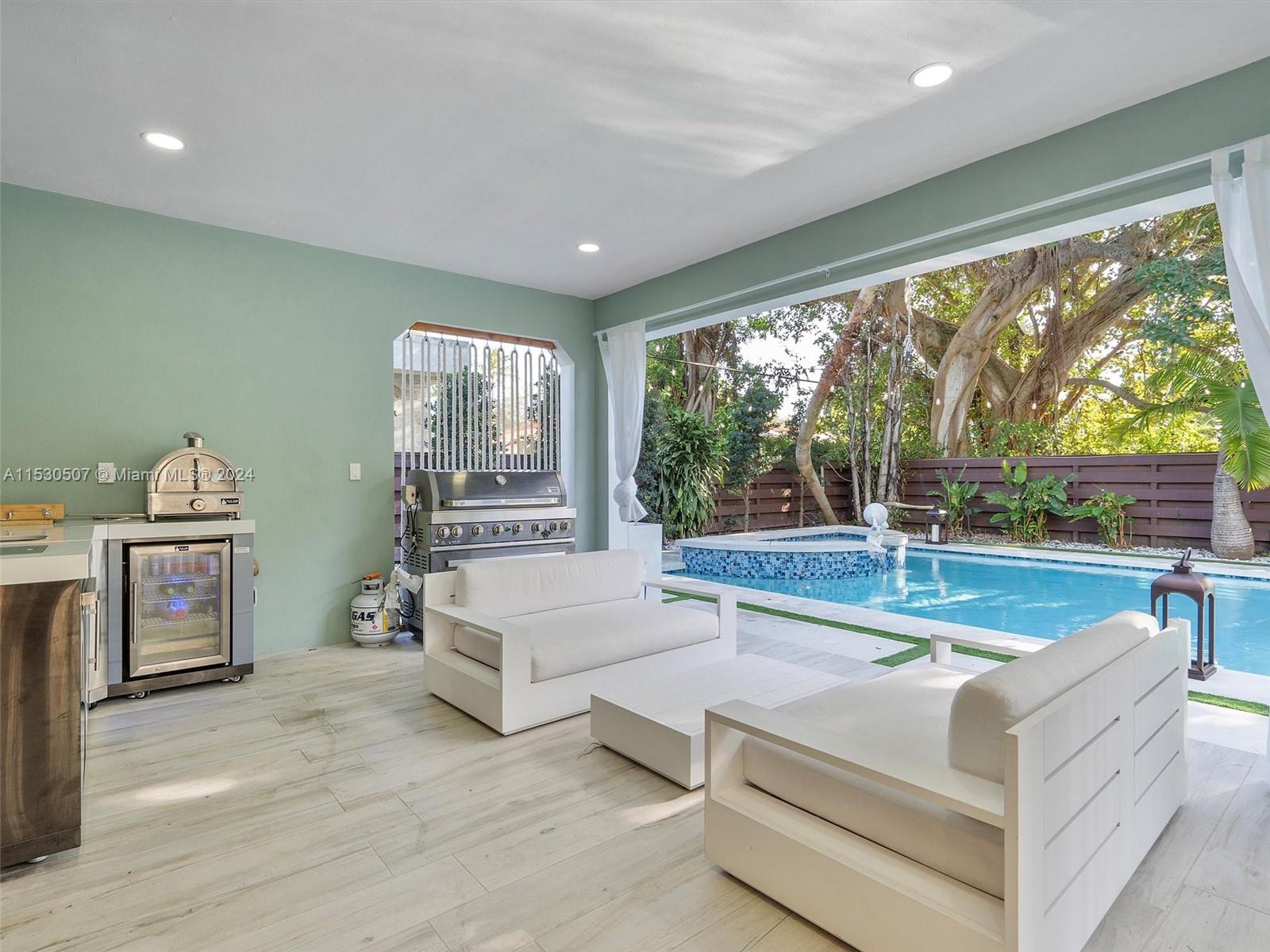 4431 Alton Rd, Miami Beach, FL, 33140 United States, 5 Bedrooms Bedrooms, ,6 BathroomsBathrooms,Residential,For Sale,Alton Rd,A11530507