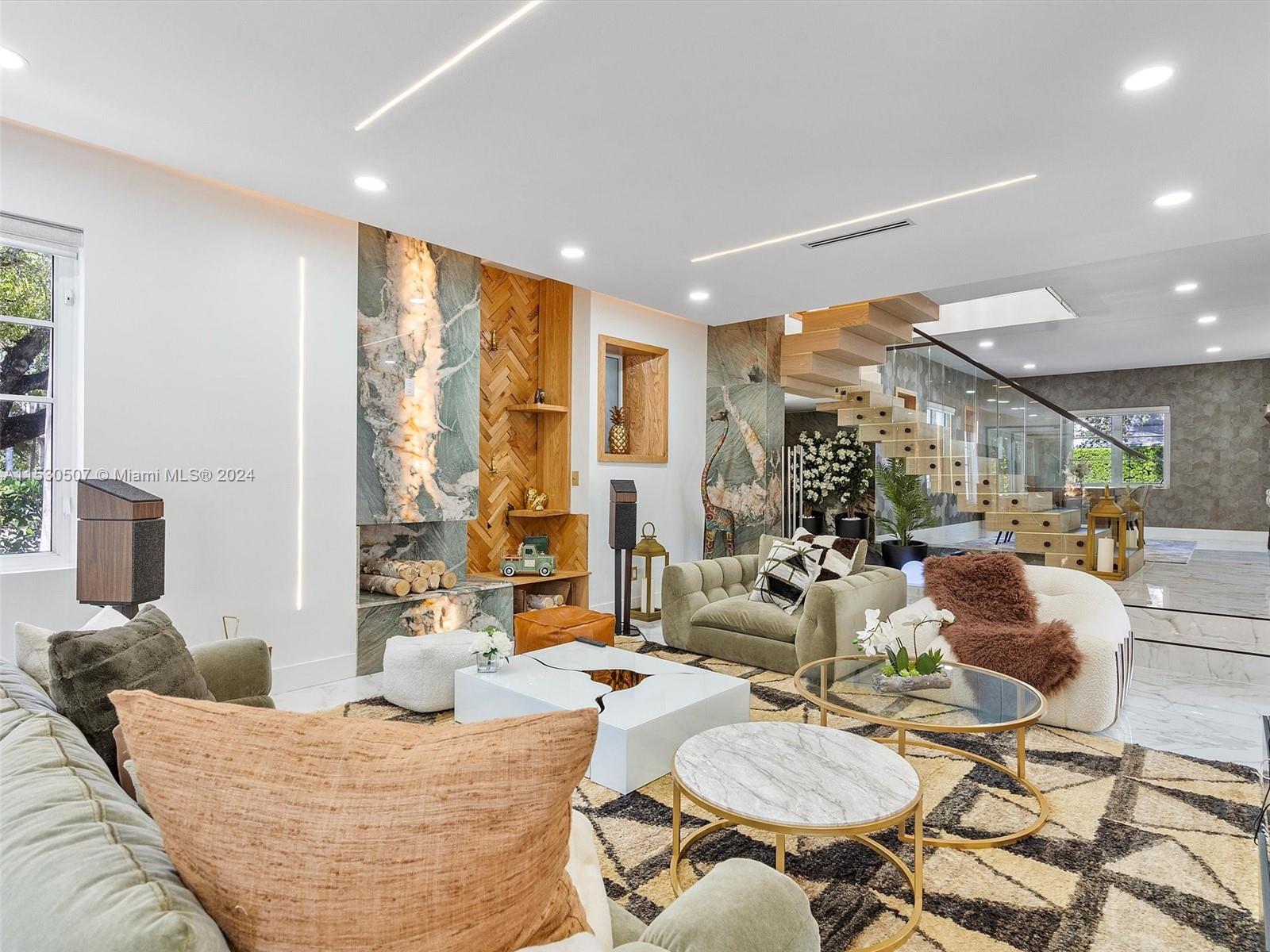 4431 Alton Rd, Miami Beach, FL, 33140 United States, 5 Bedrooms Bedrooms, ,6 BathroomsBathrooms,Residential,For Sale,Alton Rd,A11530507