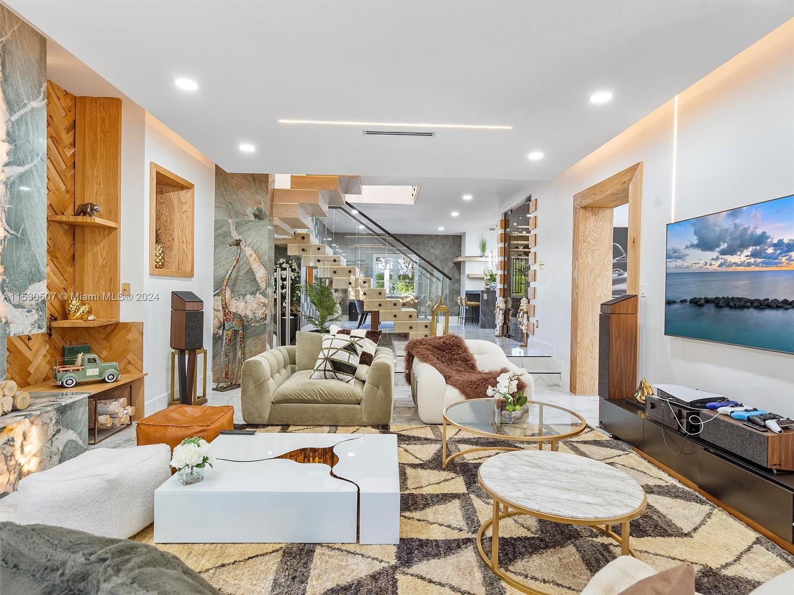 4431 Alton Rd, Miami Beach, FL, 33140 United States, 5 Bedrooms Bedrooms, ,6 BathroomsBathrooms,Residential,For Sale,Alton Rd,A11530507