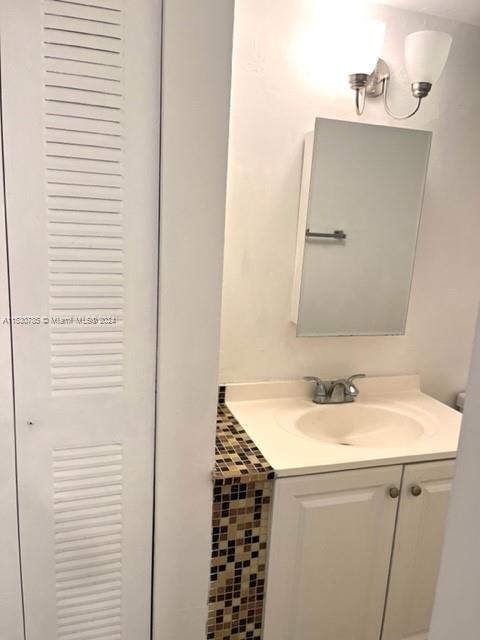 North Miami Beach, Florida 33162, 1 Bedroom Bedrooms, ,1 BathroomBathrooms,Residentiallease,For Rent,A11530785