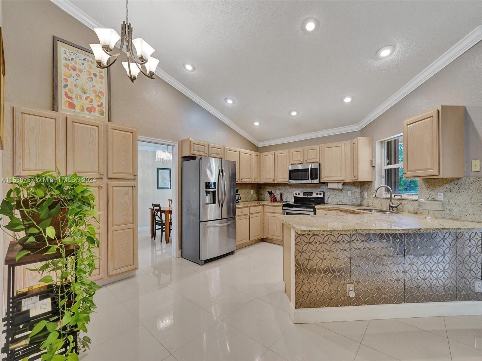 3323 Ridge Trce, Davie, Florida 33328, 3 Bedrooms Bedrooms, ,2 BathroomsBathrooms,Residential,For Sale,3323 Ridge Trce,A11530757