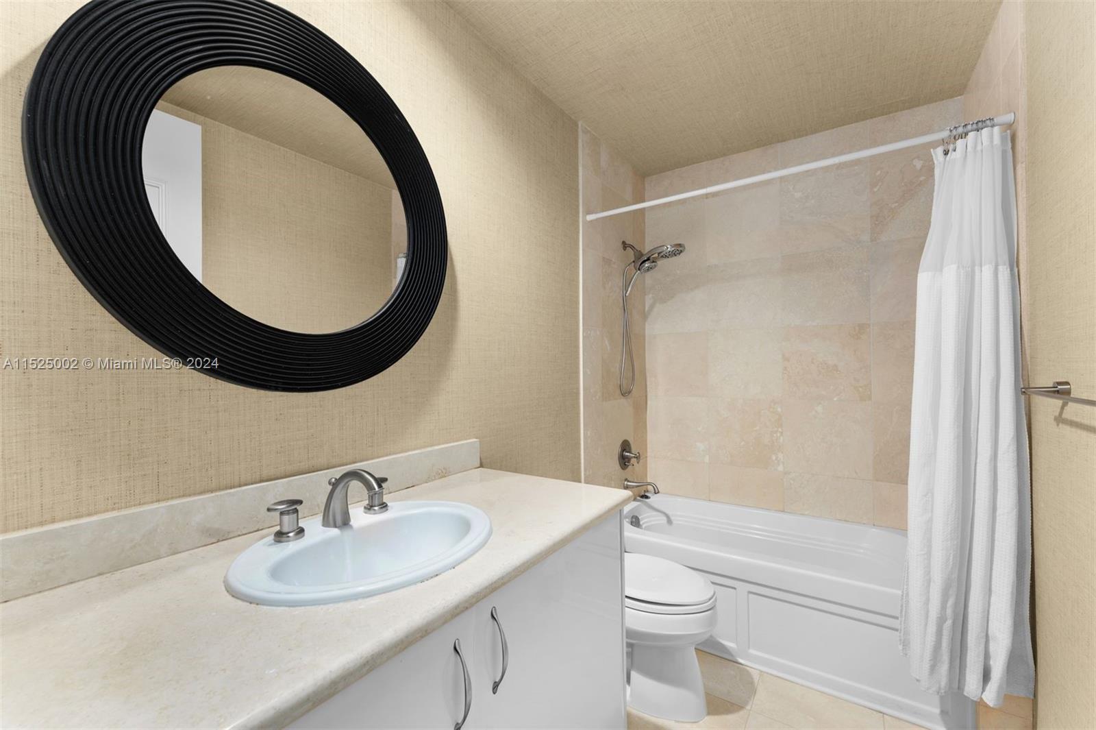 5959 Collins Ave, Miami Beach, FL, 33140 United States, 2 Bedrooms Bedrooms, ,3 BathroomsBathrooms,Residential,For Sale,Collins Ave,A11525002