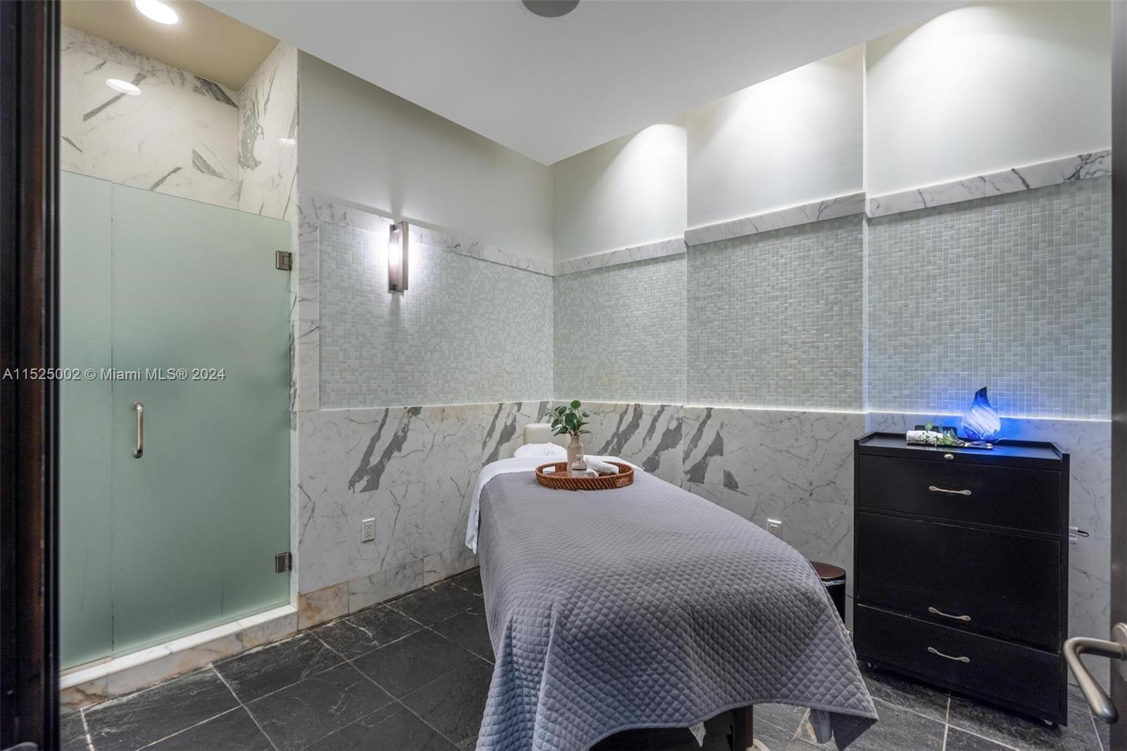 5959 Collins Ave, Miami Beach, FL, 33140 United States, 2 Bedrooms Bedrooms, ,3 BathroomsBathrooms,Residential,For Sale,Collins Ave,A11525002