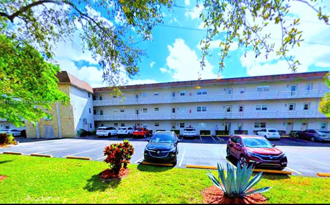 Lauderdale Lakes, Florida 33319, 1 Bedroom Bedrooms, ,1 BathroomBathrooms,Residential,For Sale,A11528024