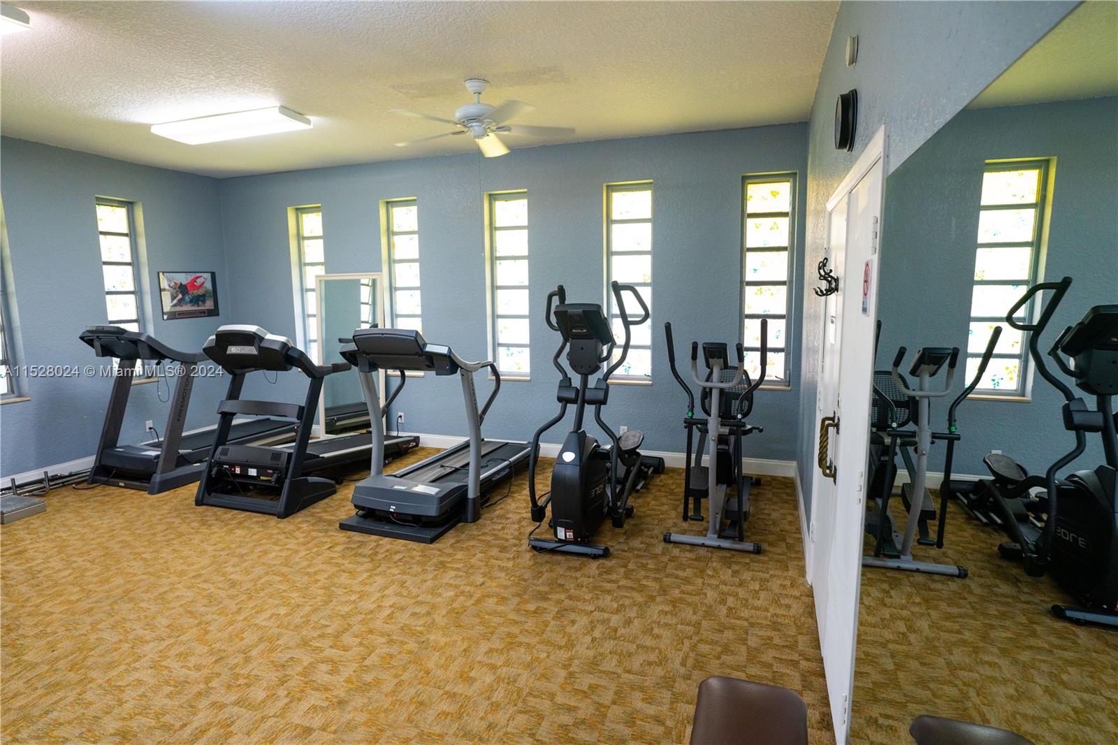 Lauderdale Lakes, FL, 33319 United States, 1 Bedroom Bedrooms, ,1 BathroomBathrooms,Residential,For Sale,A11528024