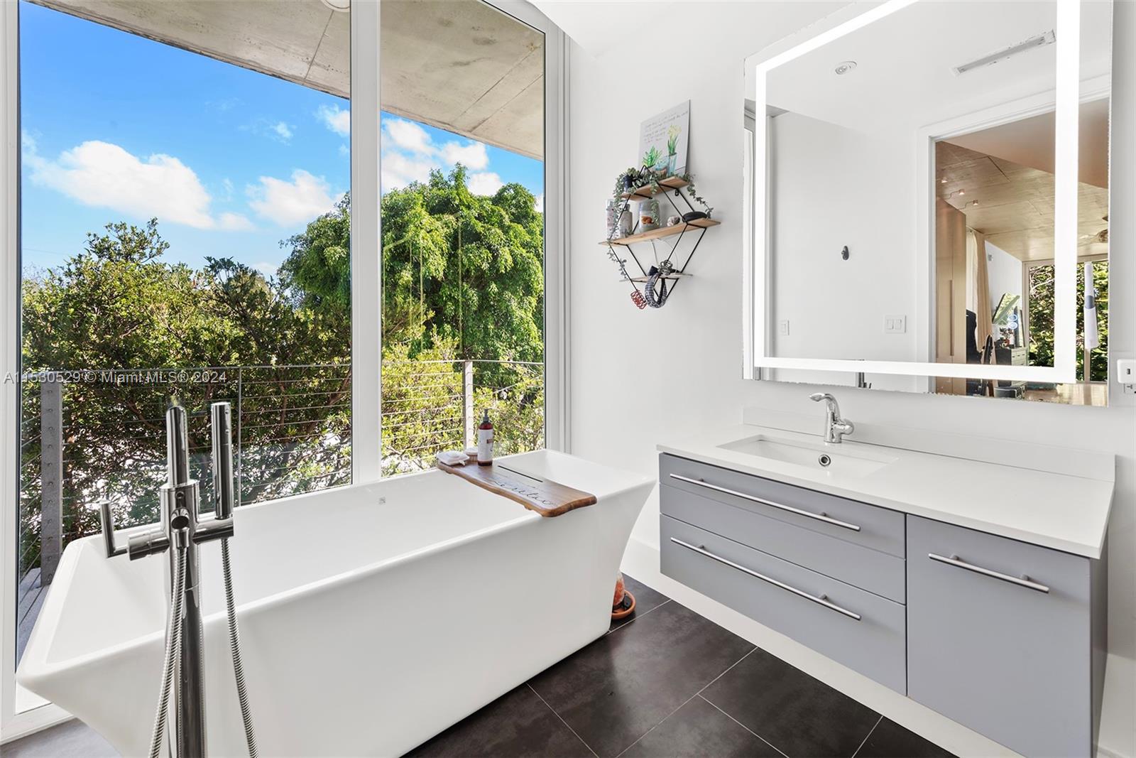 109 8th Dilido Ter, Miami Beach, FL, 33139 United States, 5 Bedrooms Bedrooms, ,4 BathroomsBathrooms,Residential,For Sale,8th Dilido Ter,A11530529