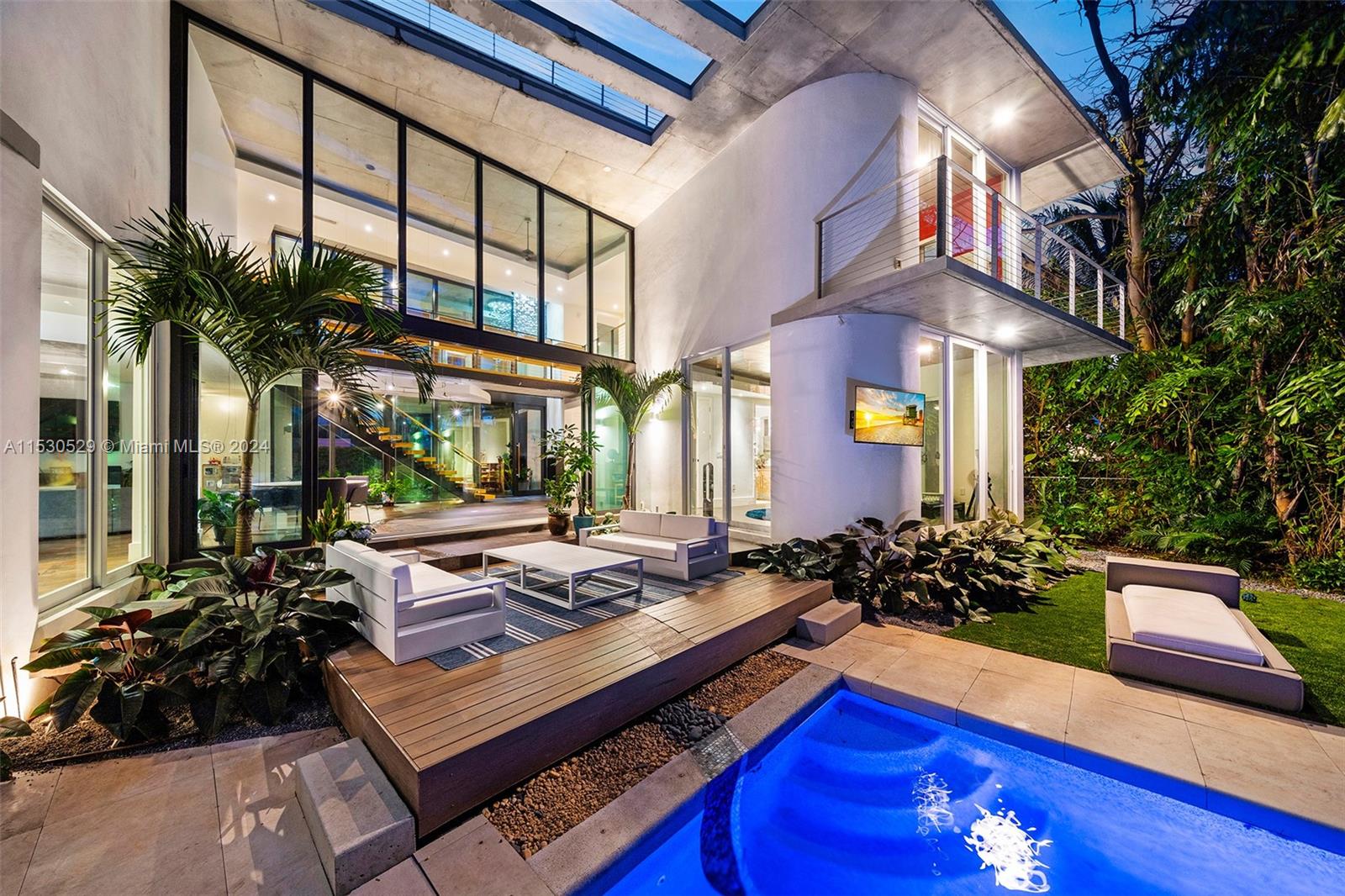 109 8th Dilido Ter, Miami Beach, FL, 33139 United States, 5 Bedrooms Bedrooms, ,4 BathroomsBathrooms,Residential,For Sale,8th Dilido Ter,A11530529