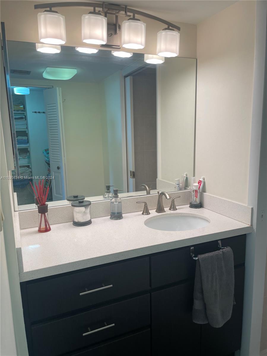 3625 N Country Club Dr 2407, Aventura, Florida 33180, 1 Bedroom Bedrooms, ,1 BathroomBathrooms,Residential,For Sale,3625 N Country Club Dr 2407,A11530831