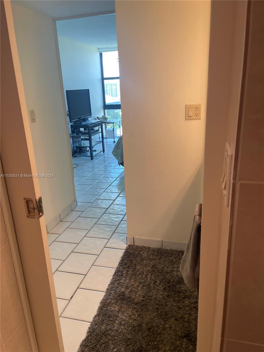 3625 N Country Club Dr 2407, Aventura, Florida 33180, 1 Bedroom Bedrooms, ,1 BathroomBathrooms,Residential,For Sale,3625 N Country Club Dr 2407,A11530831
