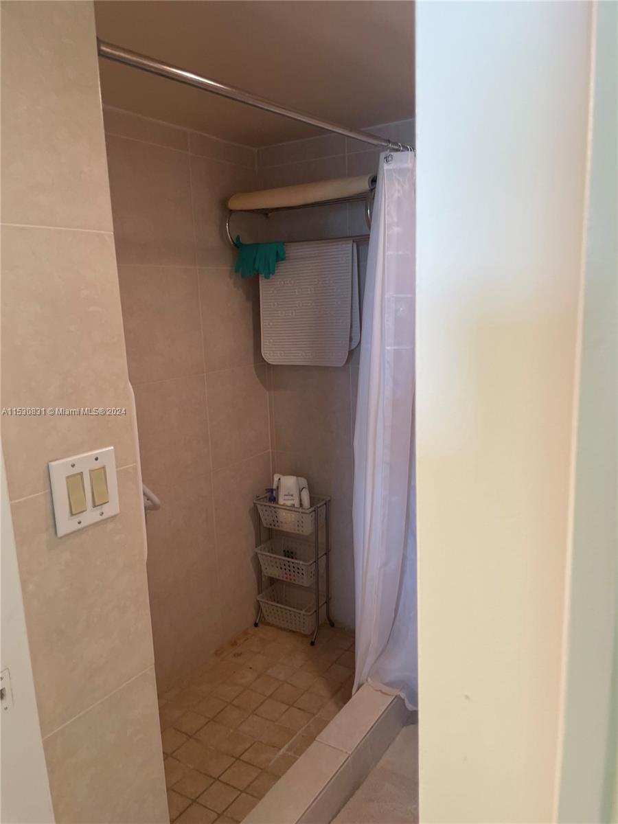 3625 N Country Club Dr 2407, Aventura, Florida 33180, 1 Bedroom Bedrooms, ,1 BathroomBathrooms,Residential,For Sale,3625 N Country Club Dr 2407,A11530831