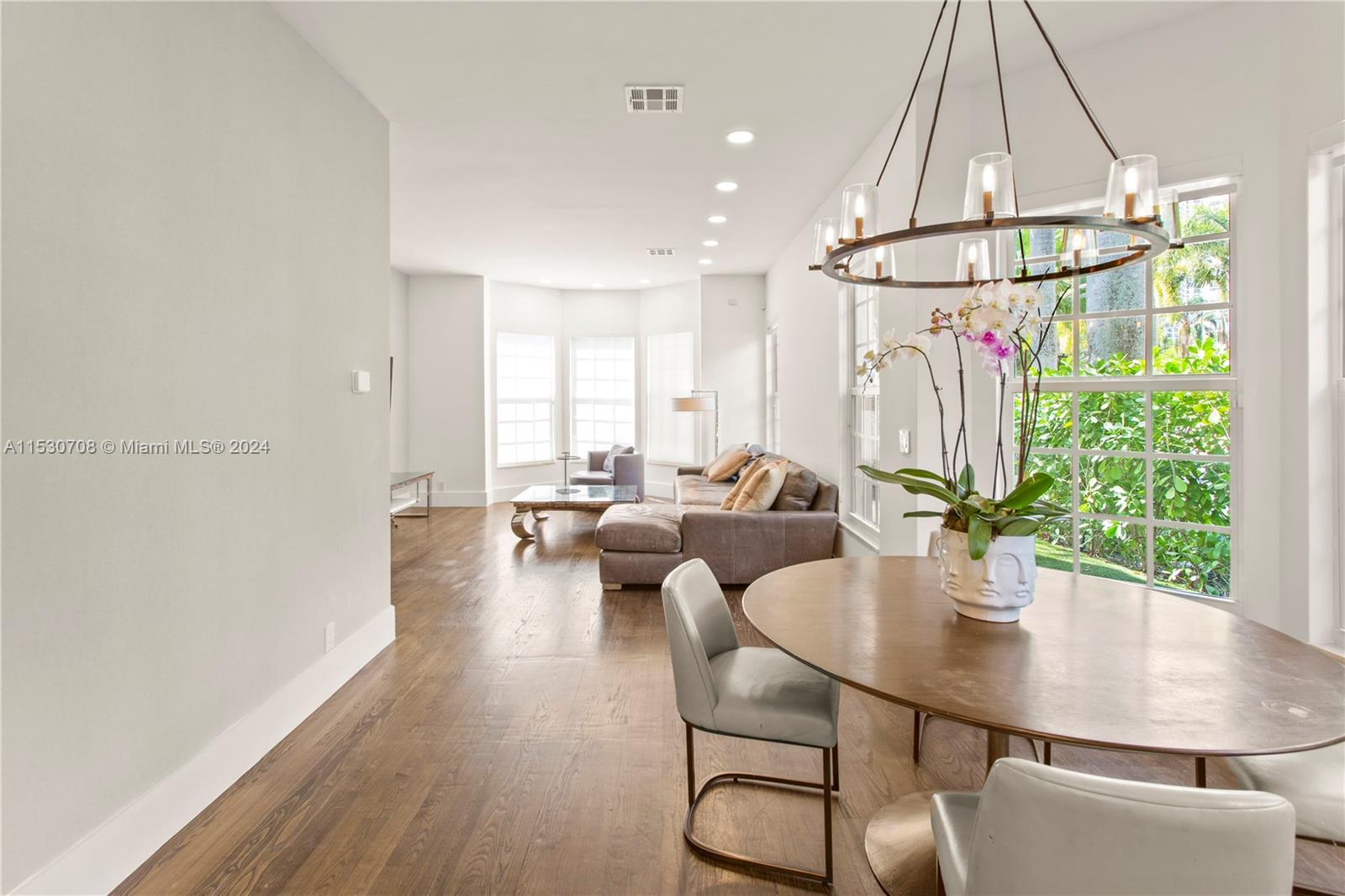 3686 NE 195 Ln, Aventura, Florida 33180, 3 Bedrooms Bedrooms, 8 Rooms Rooms,4 BathroomsBathrooms,Residential,For Sale,3686 NE 195 Ln,A11530708