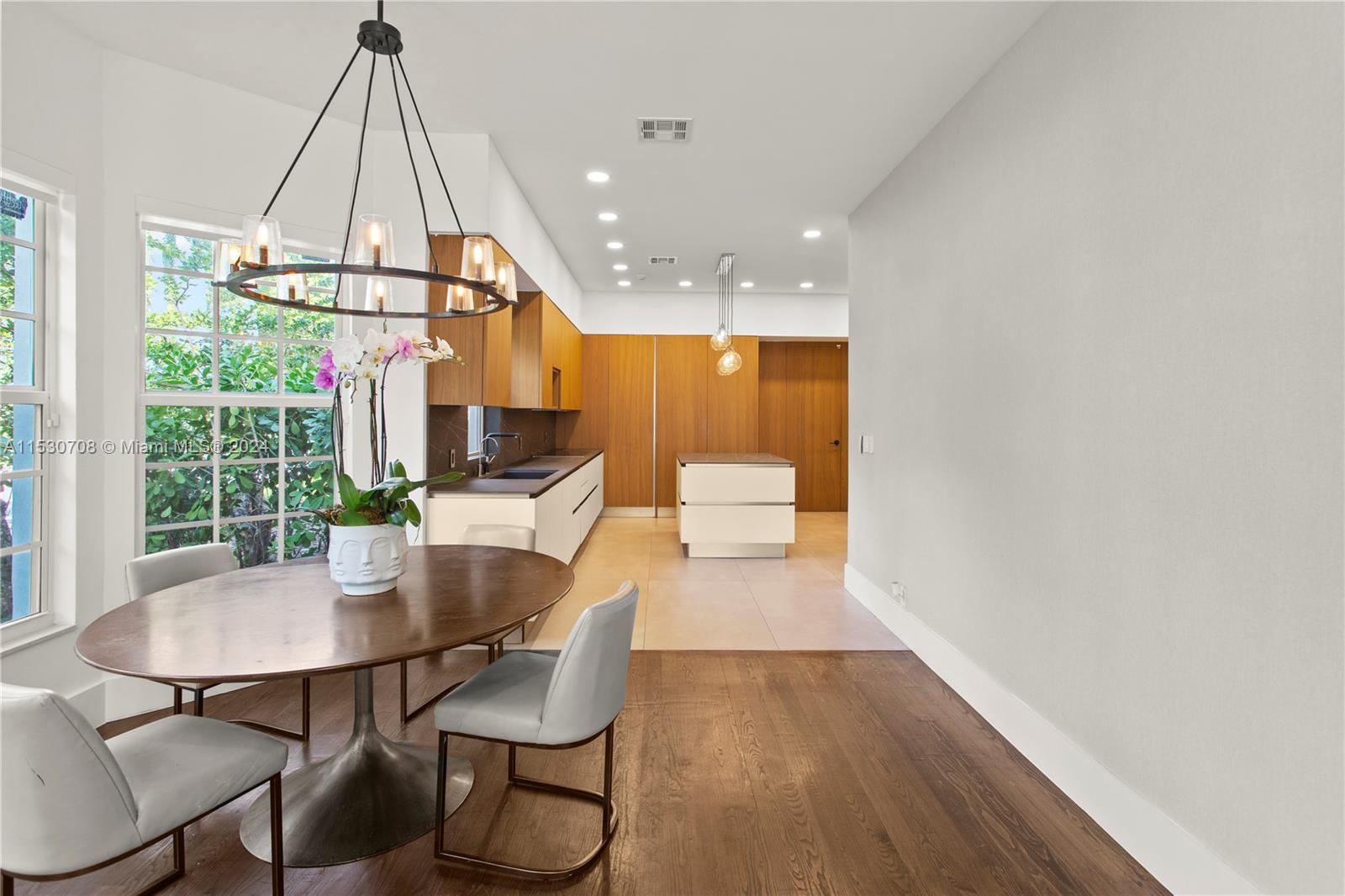 3686 NE 195 Ln, Aventura, Florida 33180, 3 Bedrooms Bedrooms, 8 Rooms Rooms,4 BathroomsBathrooms,Residential,For Sale,3686 NE 195 Ln,A11530708
