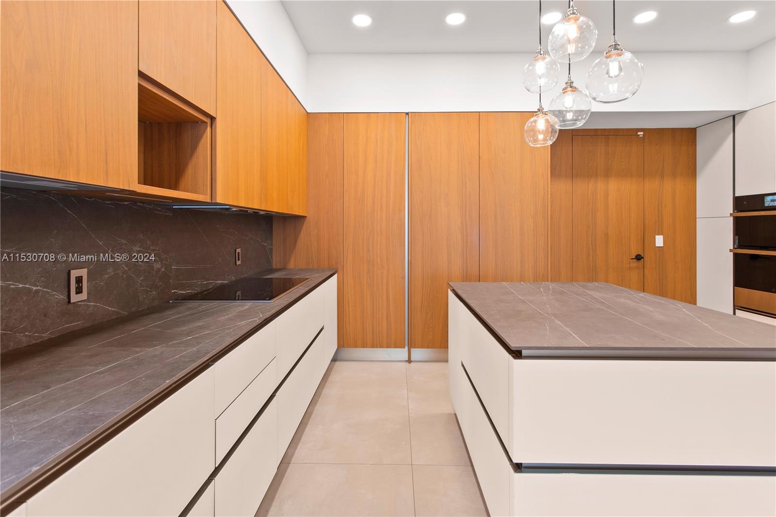 3686 NE 195 Ln, Aventura, Florida 33180, 3 Bedrooms Bedrooms, 8 Rooms Rooms,4 BathroomsBathrooms,Residential,For Sale,3686 NE 195 Ln,A11530708