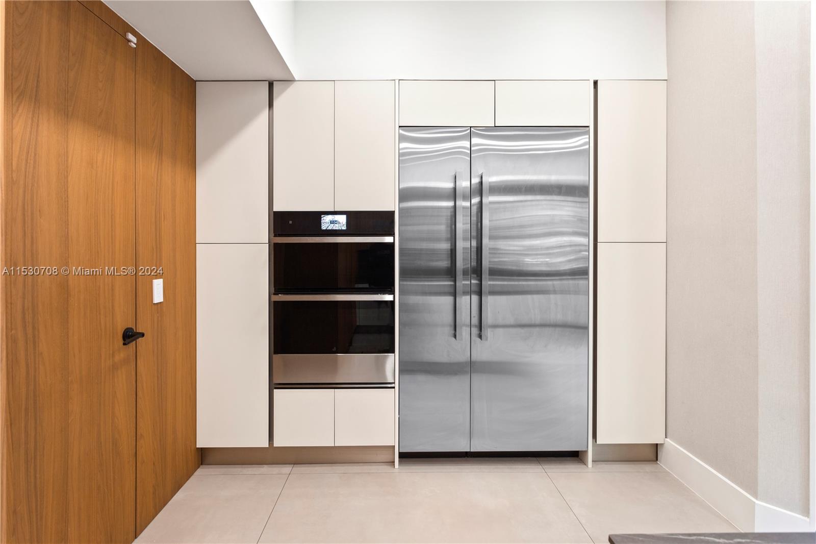 3686 NE 195 Ln, Aventura, Florida 33180, 3 Bedrooms Bedrooms, 8 Rooms Rooms,4 BathroomsBathrooms,Residential,For Sale,3686 NE 195 Ln,A11530708