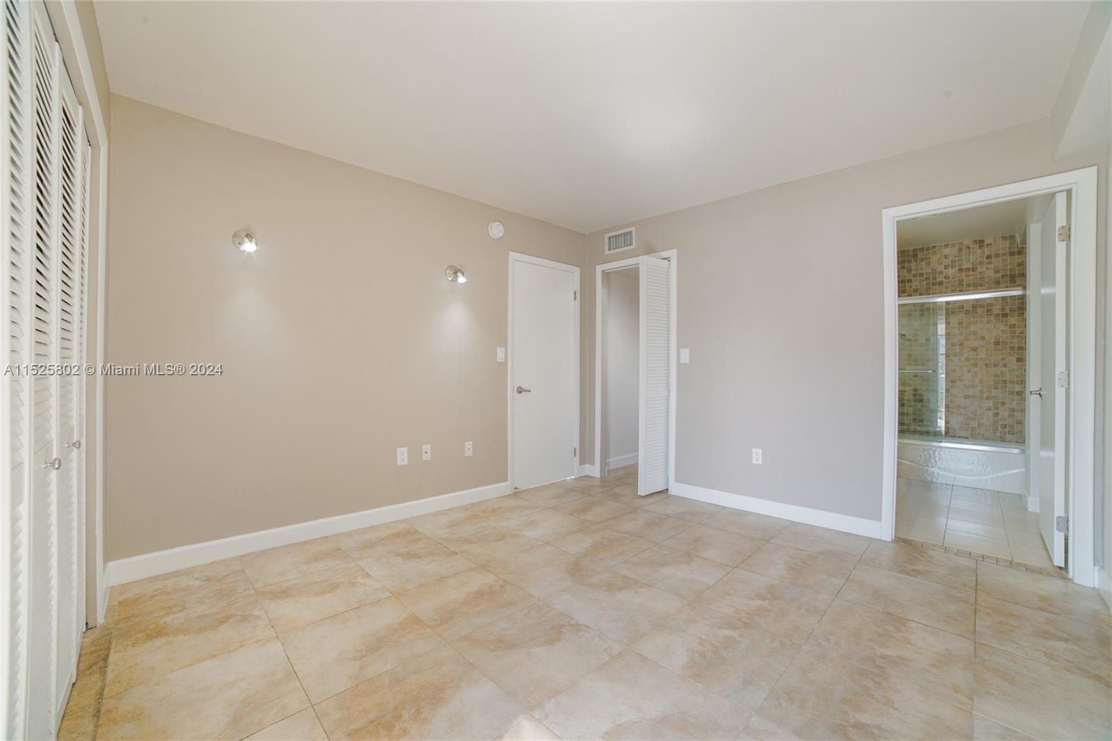 3716 NE 168th St 406, North Miami Beach, Florida 33160, 1 Bedroom Bedrooms, ,1 BathroomBathrooms,Residential,For Sale,3716 NE 168th St 406,A11525802