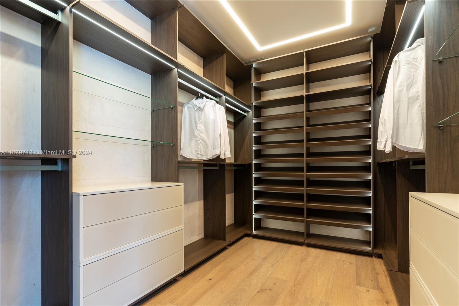 1300 Brickell Bay Dr, Miami, FL, 33131 United States, 5 Bedrooms Bedrooms, ,7 BathroomsBathrooms,Residential,For Sale,Brickell Bay Dr,A11530713