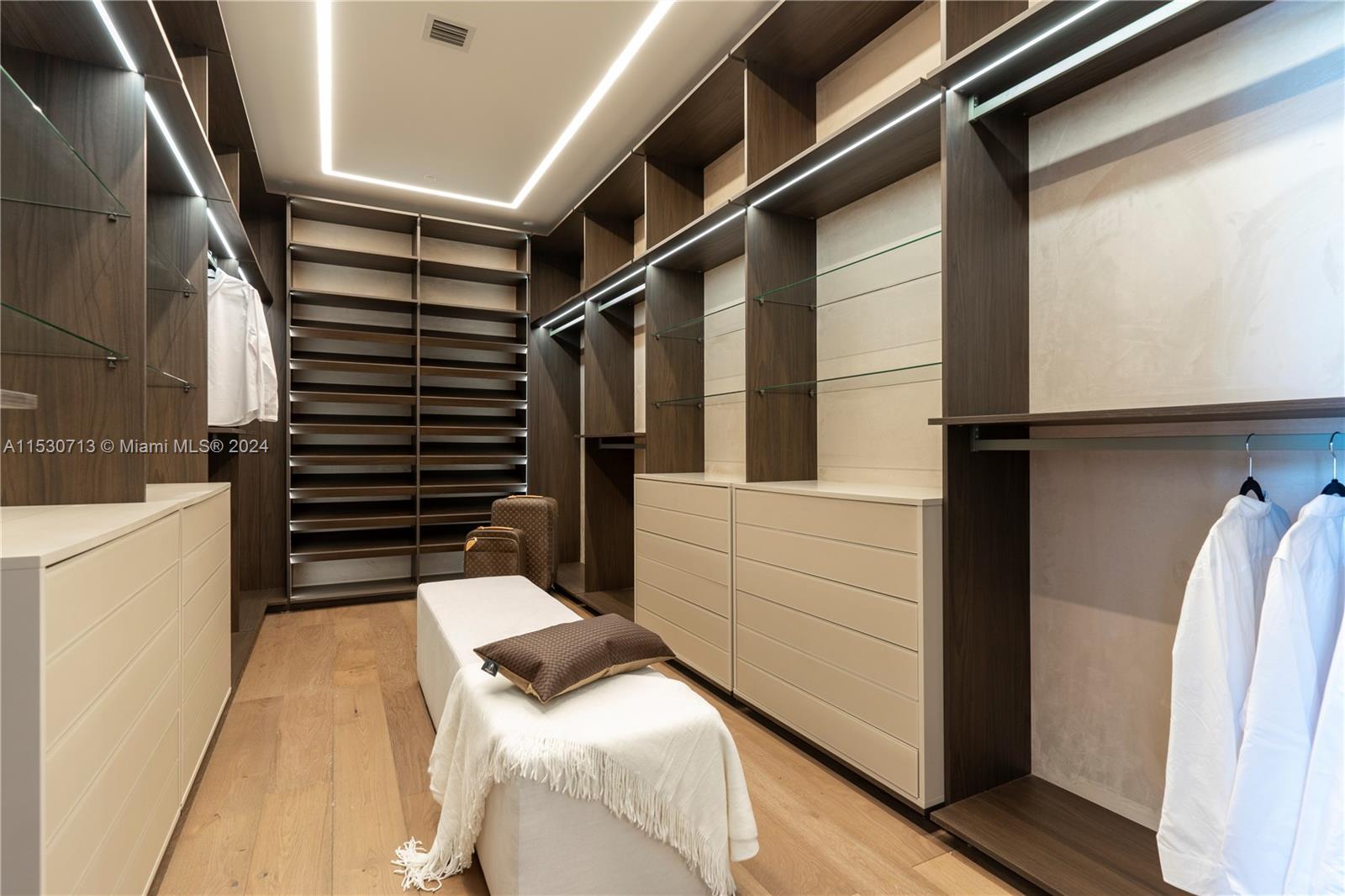 1300 Brickell Bay Dr, Miami, FL, 33131 United States, 5 Bedrooms Bedrooms, ,7 BathroomsBathrooms,Residential,For Sale,Brickell Bay Dr,A11530713