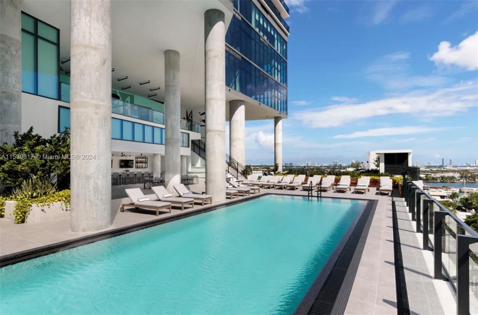 398 NE 5th St 4614, Miami, Florida 33132, 1 Bedroom Bedrooms, ,2 BathroomsBathrooms,Residential,For Sale,398 NE 5th St 4614,A11530817