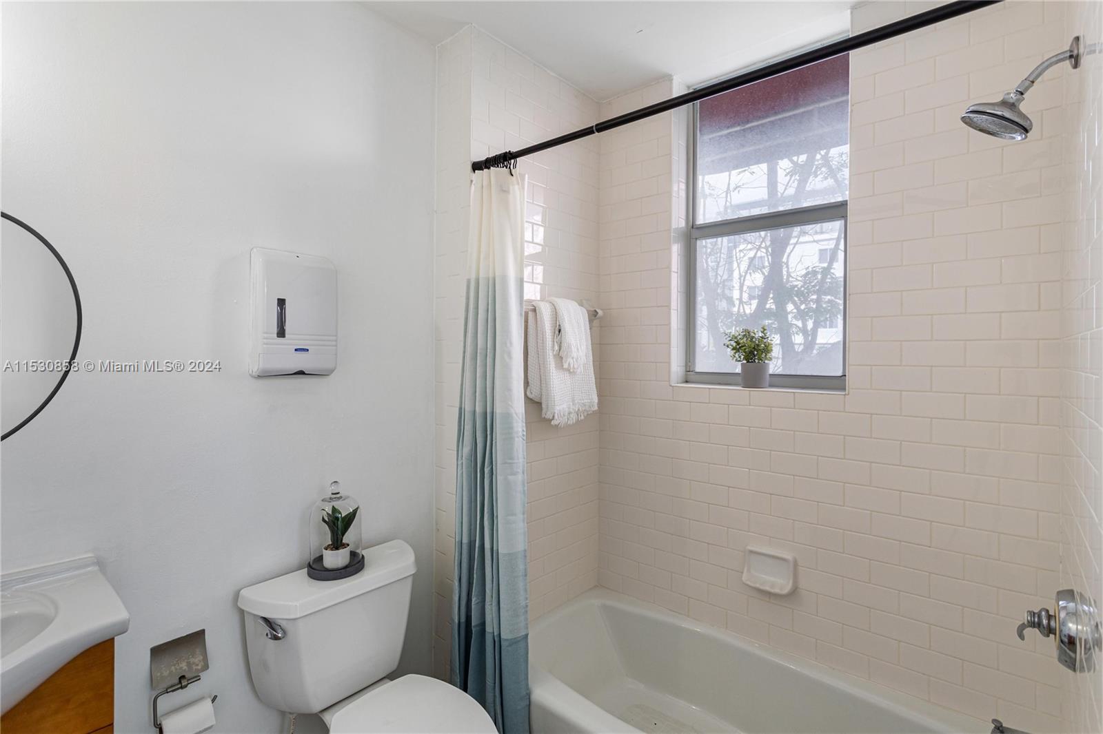250 NW 23rd St 204, Miami, Florida 33127, ,1 BathroomBathrooms,Residentiallease,For Rent,250 NW 23rd St 204,A11530858