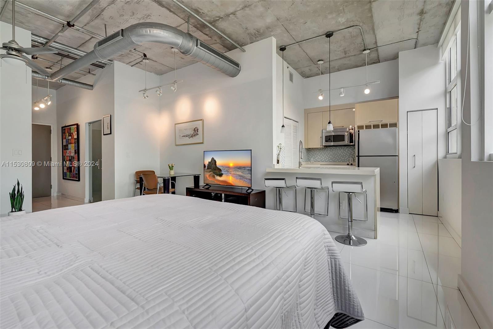 2001 Biscayne Blvd 3213, Miami, Florida 33137, ,1 BathroomBathrooms,Residentiallease,For Rent,2001 Biscayne Blvd 3213,A11530809