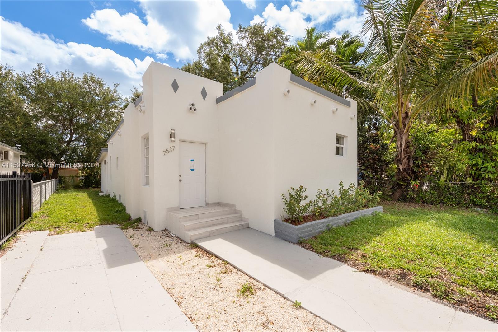 7537 NW 3rd Ave  For Sale A11527956, FL
