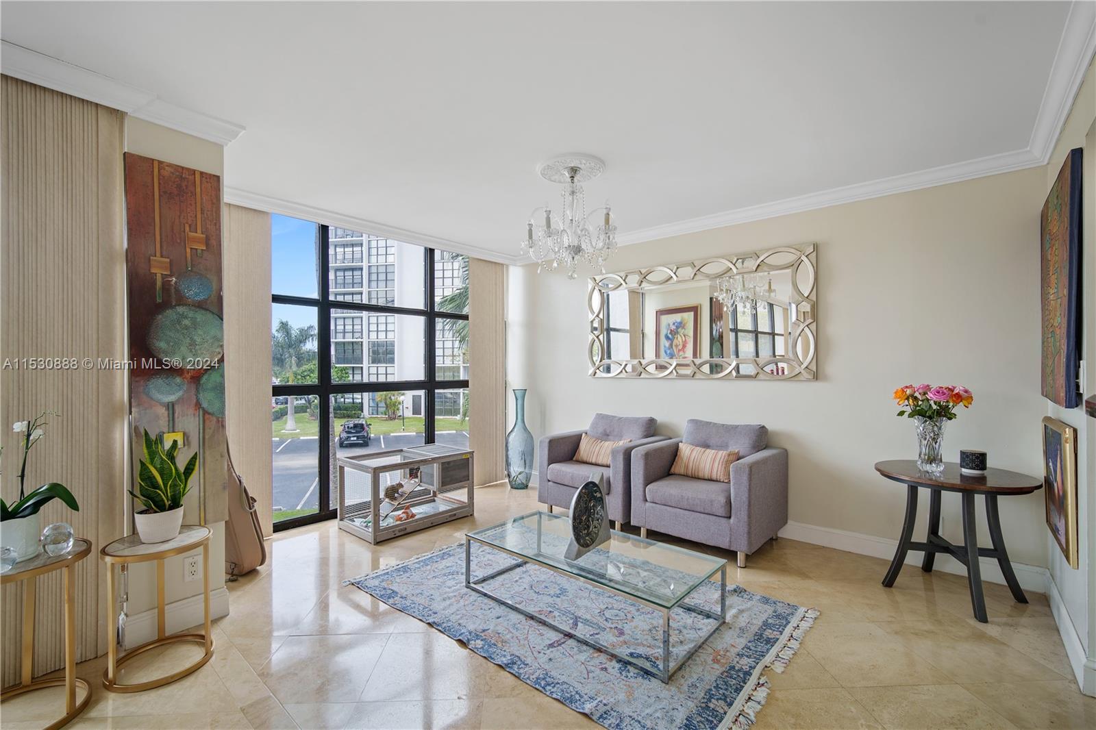 600 Parkview Dr 209, Hallandale Beach, Florida 33009, 2 Bedrooms Bedrooms, ,2 BathroomsBathrooms,Residential,For Sale,600 Parkview Dr 209,A11530888