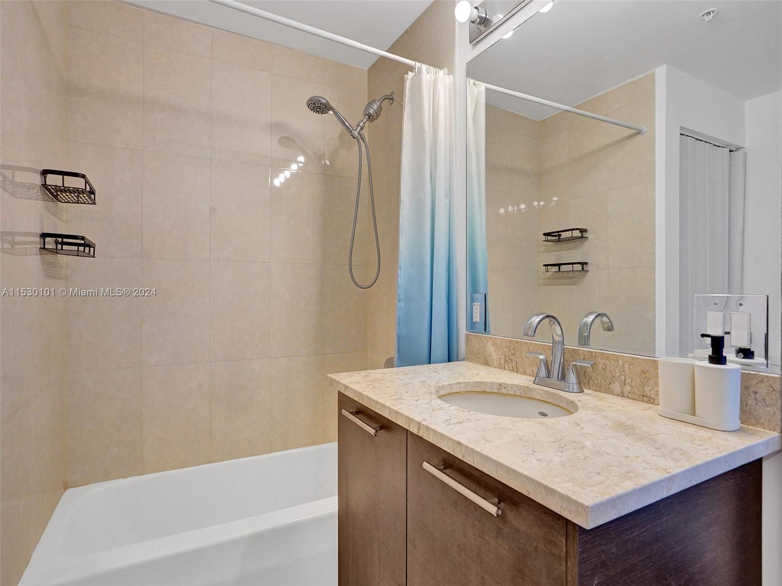 480 NE 30th St 901, Miami, Florida 33137, 2 Bedrooms Bedrooms, ,2 BathroomsBathrooms,Residentiallease,For Rent,480 NE 30th St 901,A11530101