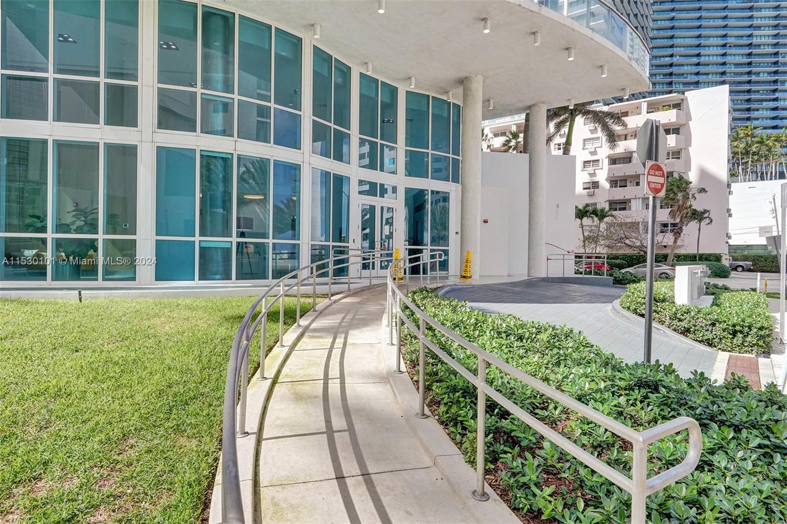 480 NE 30th St 901, Miami, Florida 33137, 2 Bedrooms Bedrooms, ,2 BathroomsBathrooms,Residentiallease,For Rent,480 NE 30th St 901,A11530101