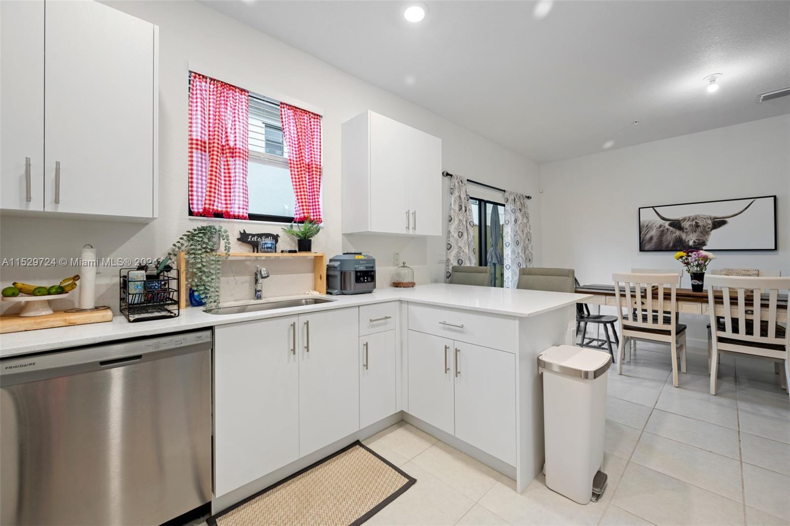 253 SW 159th Way 253, Pembroke Pines, Florida 33027, 3 Bedrooms Bedrooms, ,2 BathroomsBathrooms,Residential,For Sale,253 SW 159th Way 253,A11529724