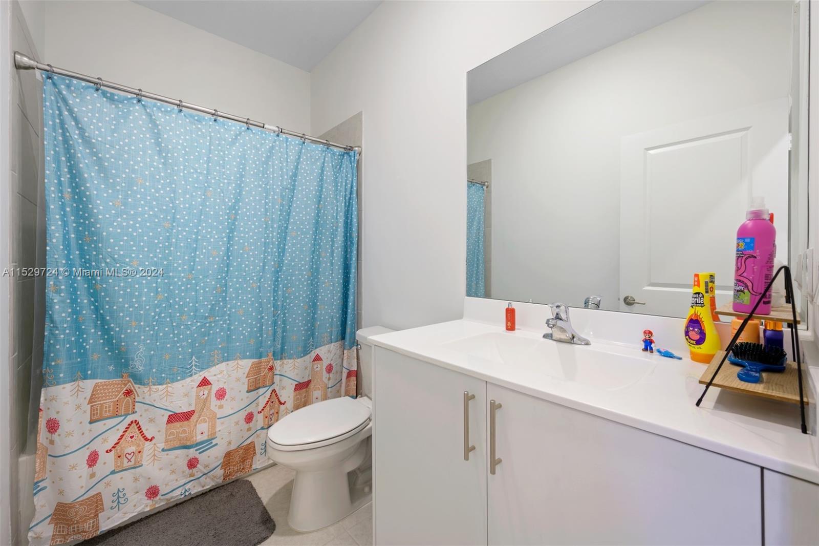 253 SW 159th Way 253, Pembroke Pines, Florida 33027, 3 Bedrooms Bedrooms, ,2 BathroomsBathrooms,Residential,For Sale,253 SW 159th Way 253,A11529724